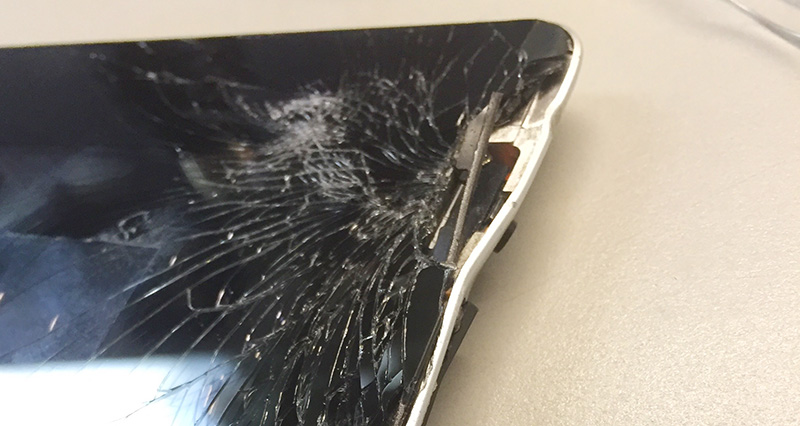 dented-ipad-buttons